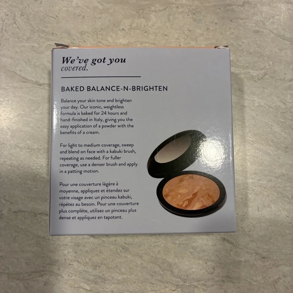 Laura Geller Baked Balance-n-Brighten in Fair - Picture 3 of 3